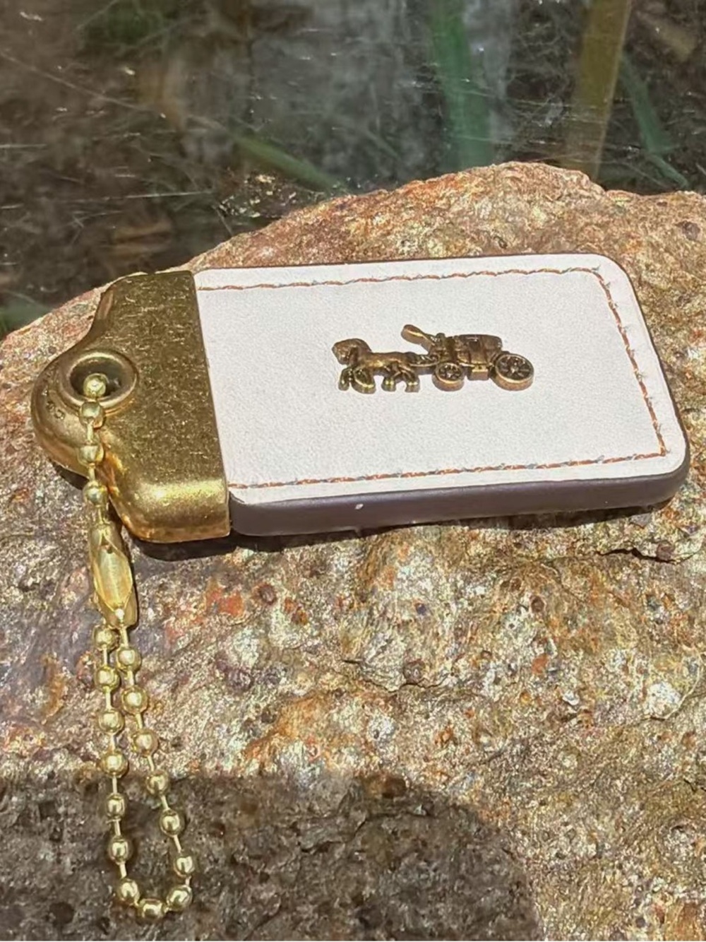Coach 1941 Medium Hangtag ,2" x 1 1/4" - Picture 5 of 6